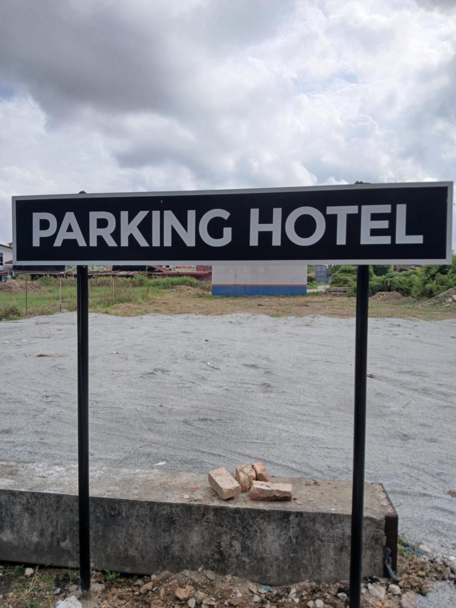 Tz Satellite Hotel, コタバル エクステリア 写真